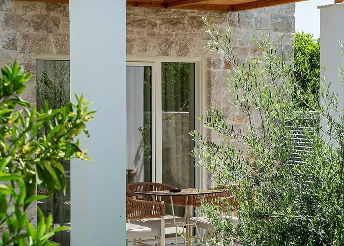 Petroulas Village 4*