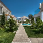 شقة فندقية Petroulas Village نافبليو