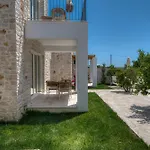 شقة فندقية Petroulas Village 4*