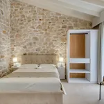 Petroulas Village アパートホテル 4*