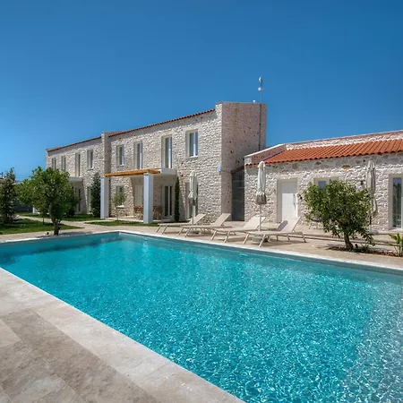 Petroulas Village 4*