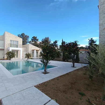 Petroulas Village 4*