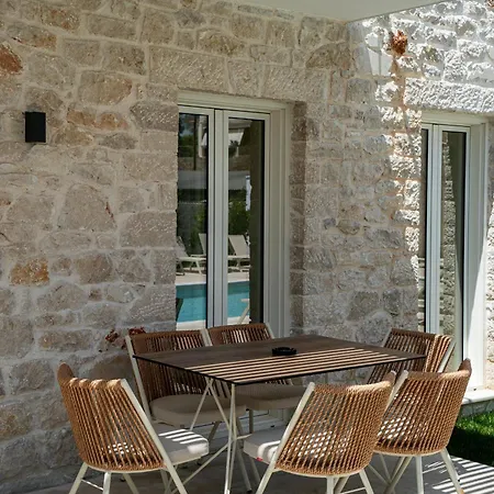 Appart hôtel Petroulas Village