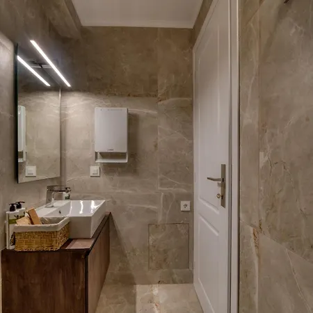 Petroulas Village 4*