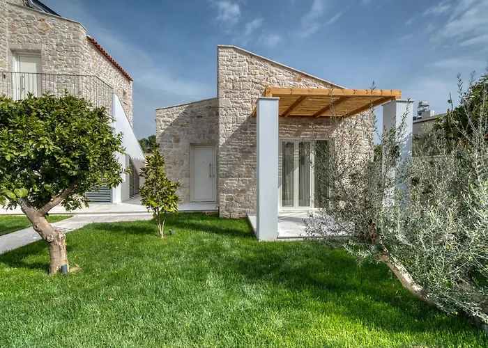 Petroulas Village Апарт-отель