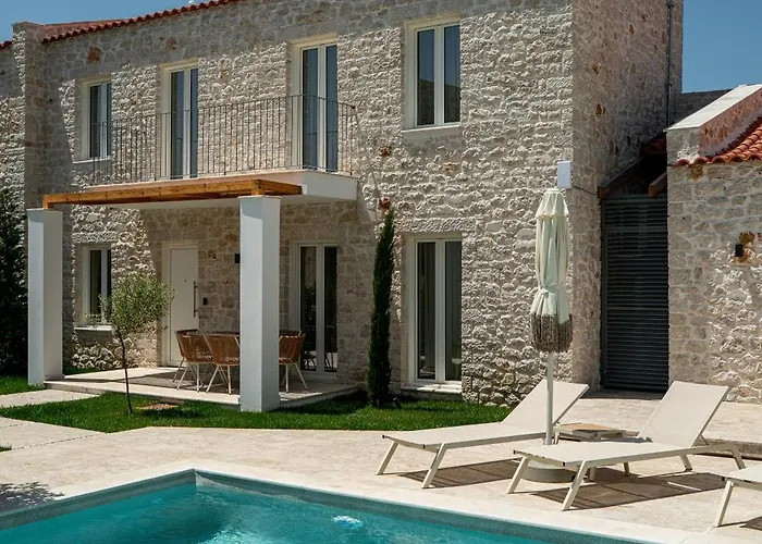 Petroulas Village 4*